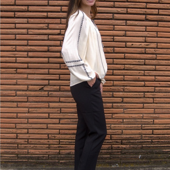 Embroidered Detail Raglan Top - Picture 2 of 3